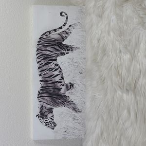 Tiger Picture Black White Contemporary Design Home Decor Wall Hanging EUC Photo